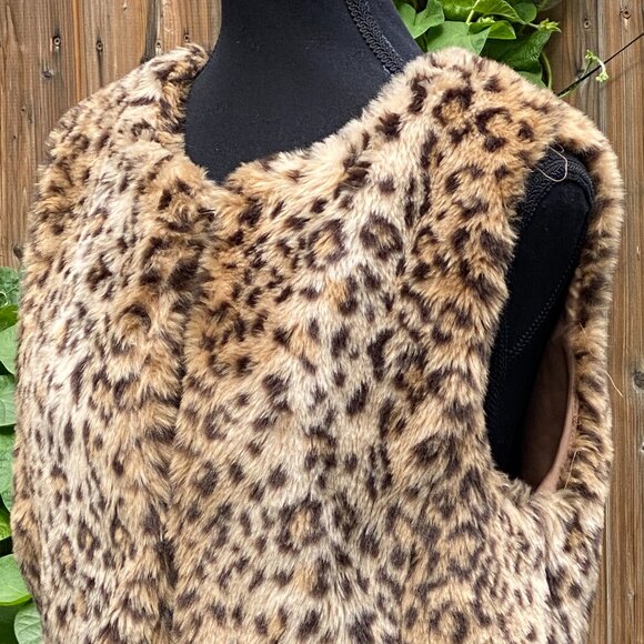 Forever 21 Contemporary Faux Fur Leopard Print Vest Size S - Picture 4 of 8